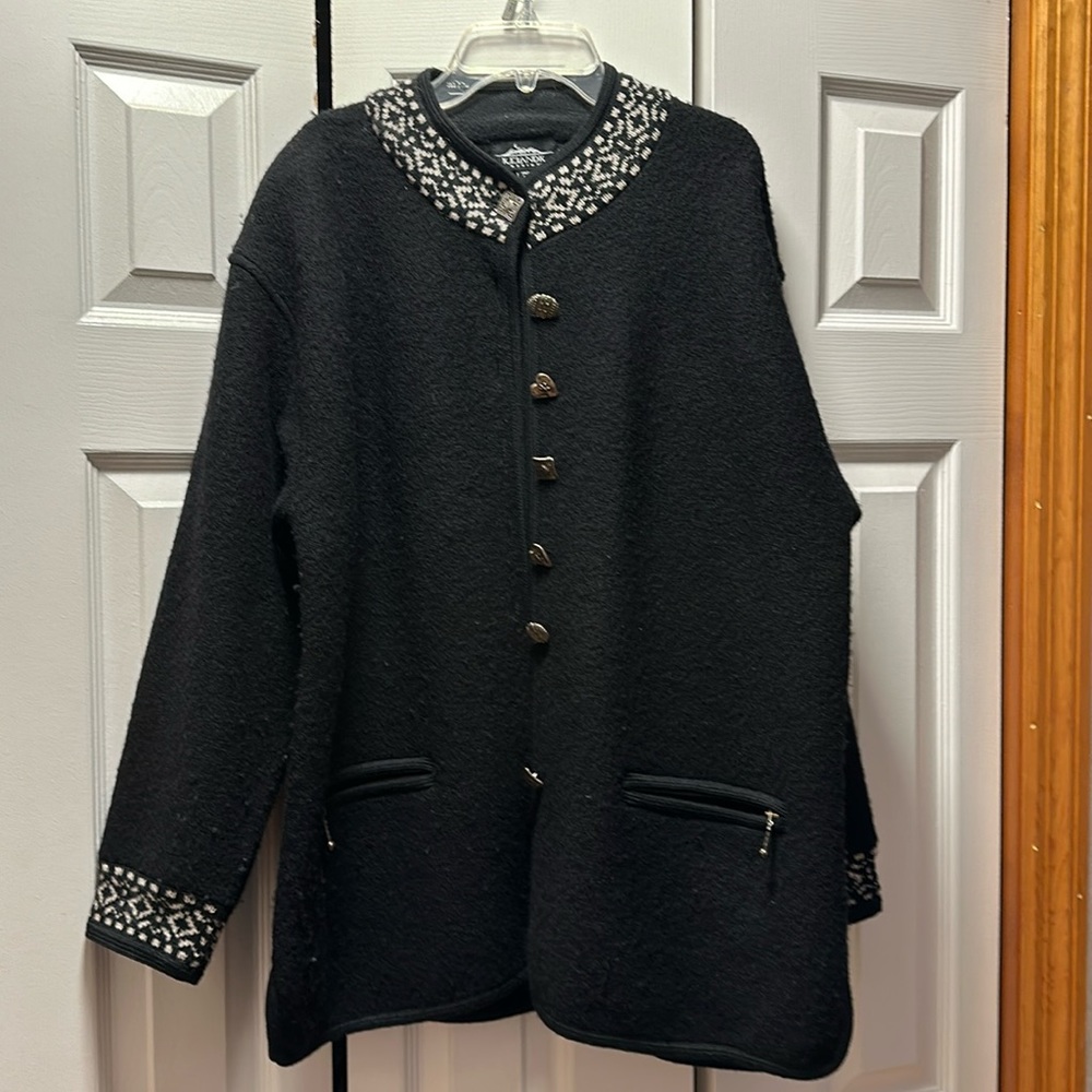 Icelandic wool jacket in Black.  Unlined. Beautiful silver buttons